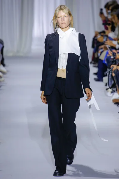 Look 1